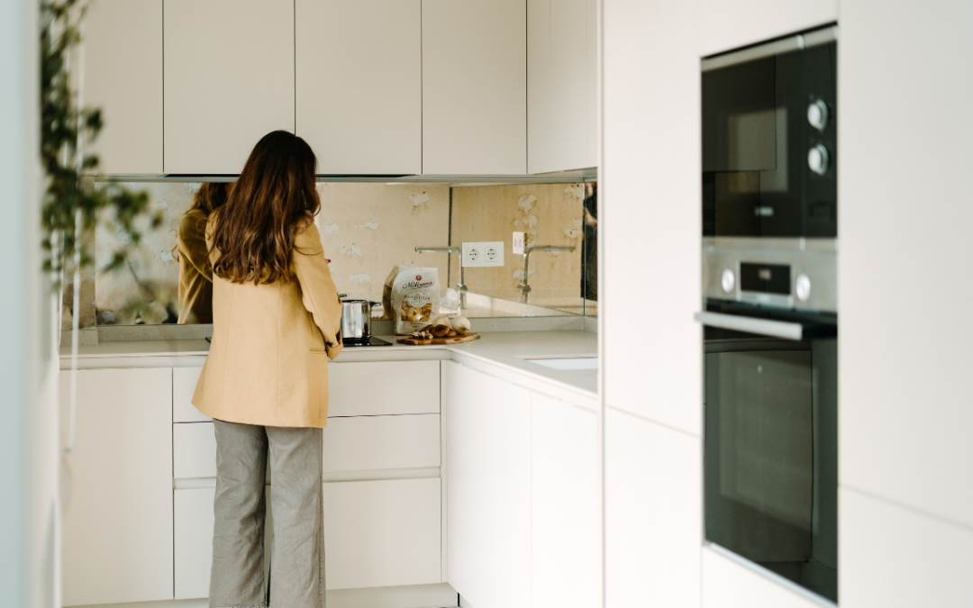 Ideas de cocinas pequeñas: trucos para ganar espacio sin renunciar al diseño.