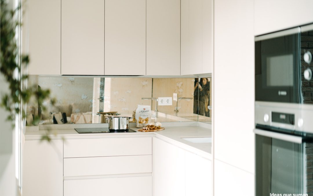 Cocinas Blancas: ¿Mate o Brillo? Ventajas y Desventajas