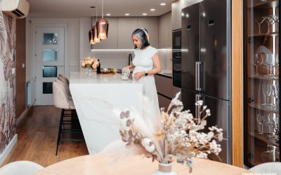 ¿Una isla de cocina con cascada es para ti?