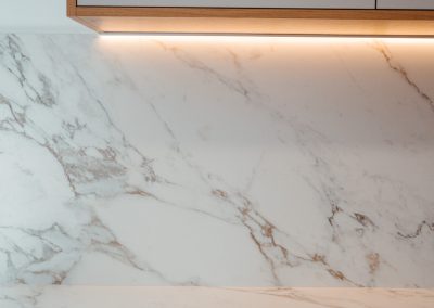 ENCIMERA LAMINAM MOD. ARABESCATO EM 1, 2 CM DE GROSOR