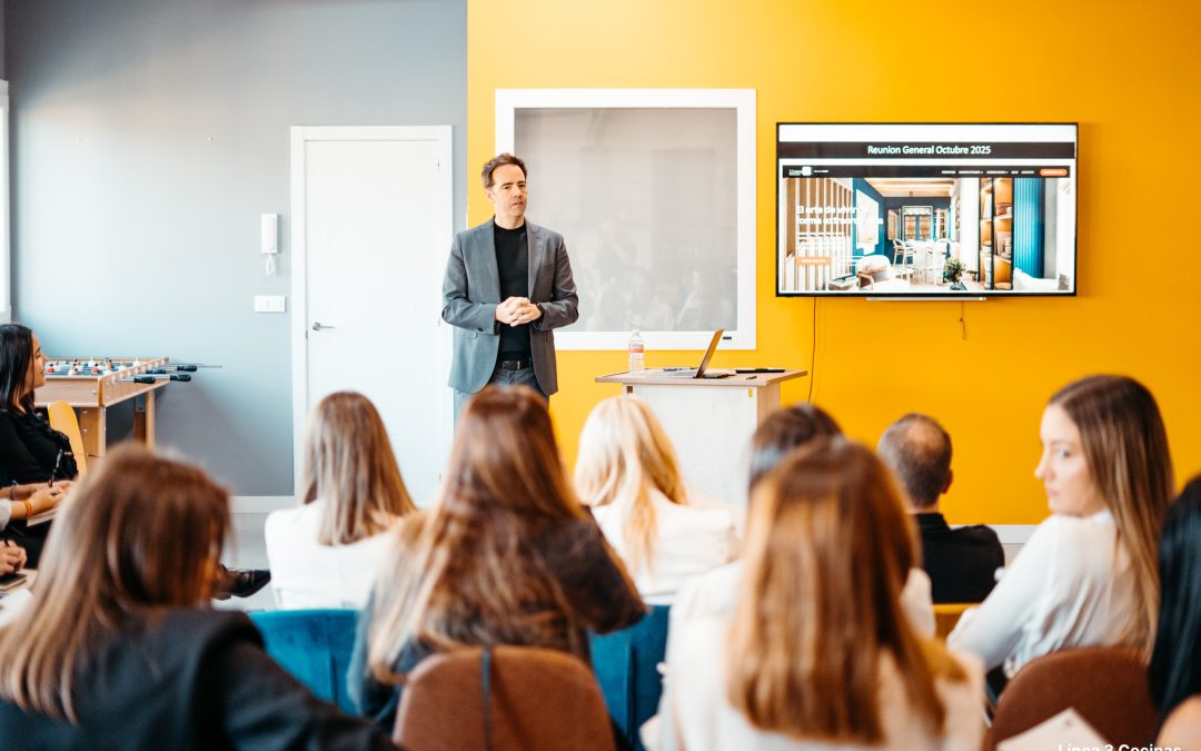 Reunión General Línea 3 Cocinas: Un encuentro para alinear visiones y fortalecer equipos.
