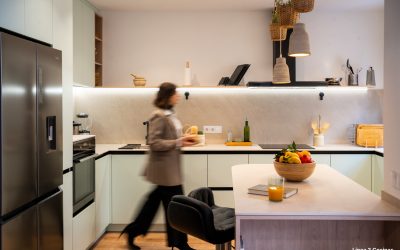 12 Ideas de Cocinas Pequeñas que Demuestran que el Espacio No Limita el Estilo